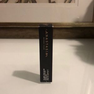 Anastasia Beverly Hills Liquid Glow Highlighter